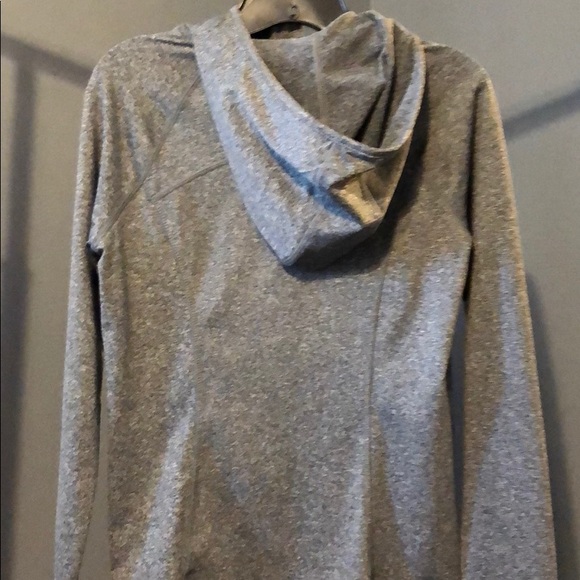 Gray and plum Reebok pull over - Picture 4 of 5